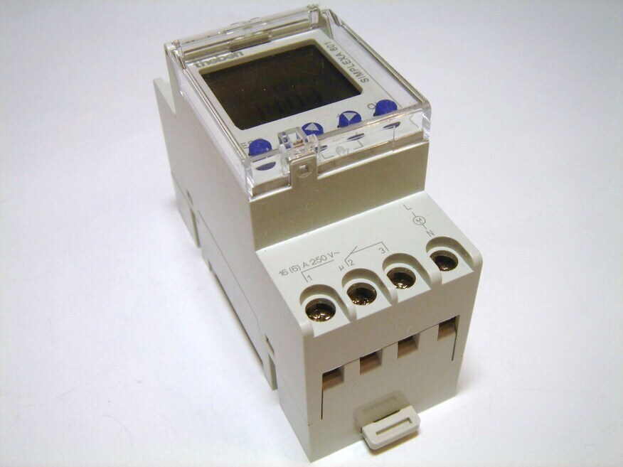 <p>
	Ostan programmkellasid Theben</p>
