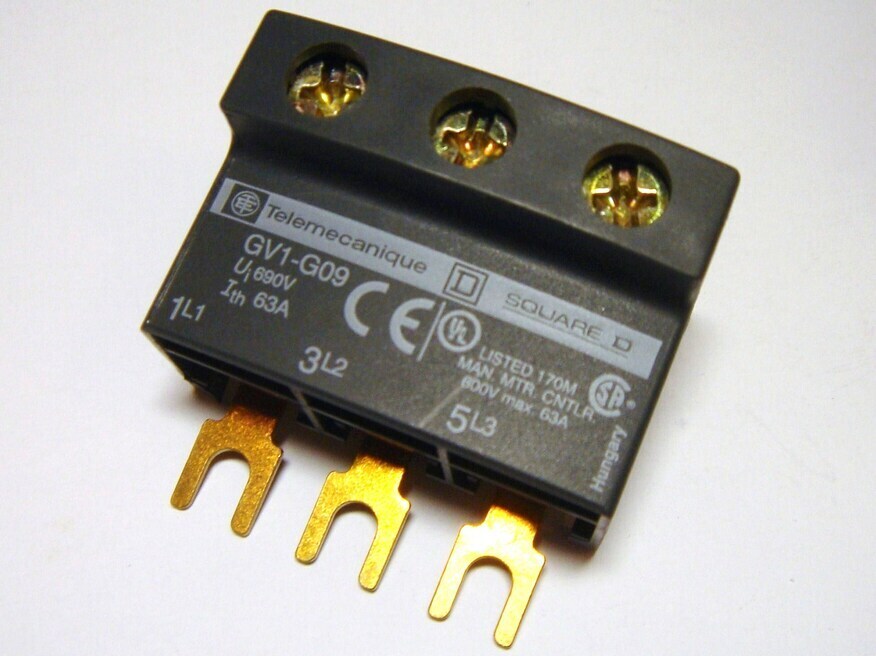 <p>
	Переходные клеммы Schneider Electric, GV1G09, 021257</p>
