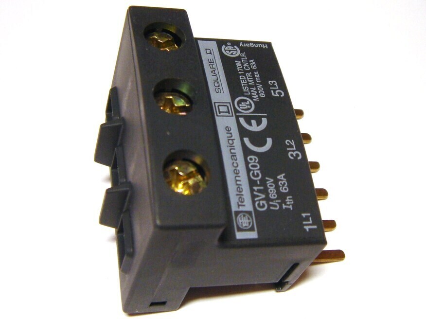 <p>
	Переходные клеммы Schneider Electric, GV1G09, 021257</p>

