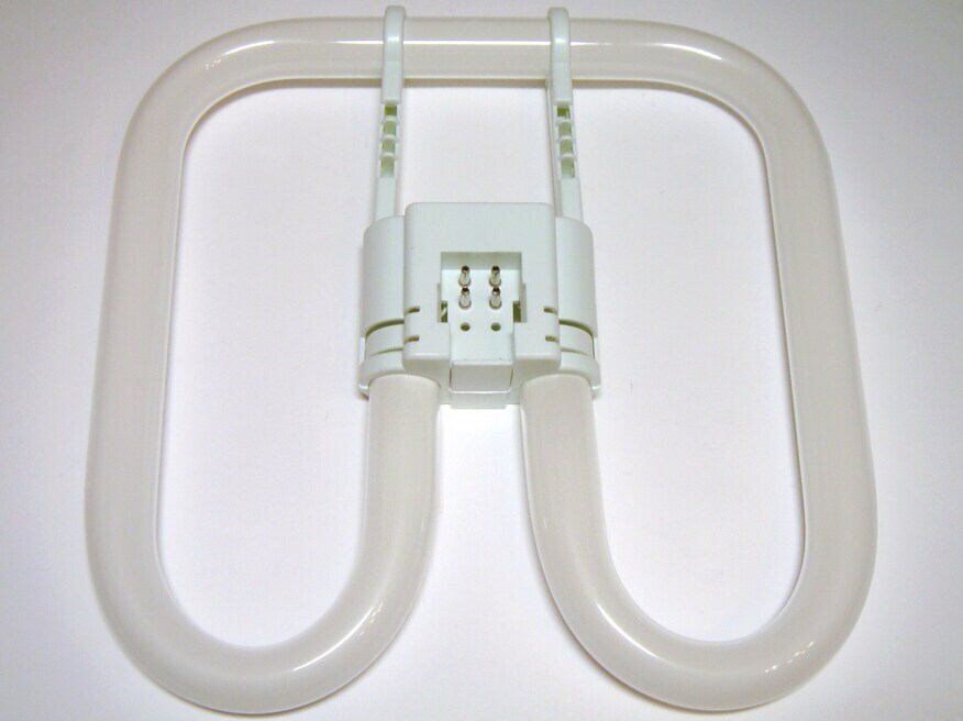 <p>
	Libliklamp 28 W, Osram CFL Square, 28W/827/GR10q, <span style="color: #ff0000">4-PIN</span></p>
