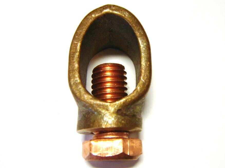 <p>
	Куплю зажимы омеднённых электродов с проводом</p>
