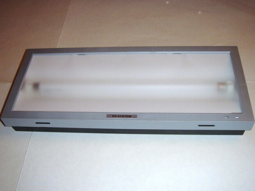 <p>
	LED avariivalgusti ES-System, Monitor1, 8670760</p>
