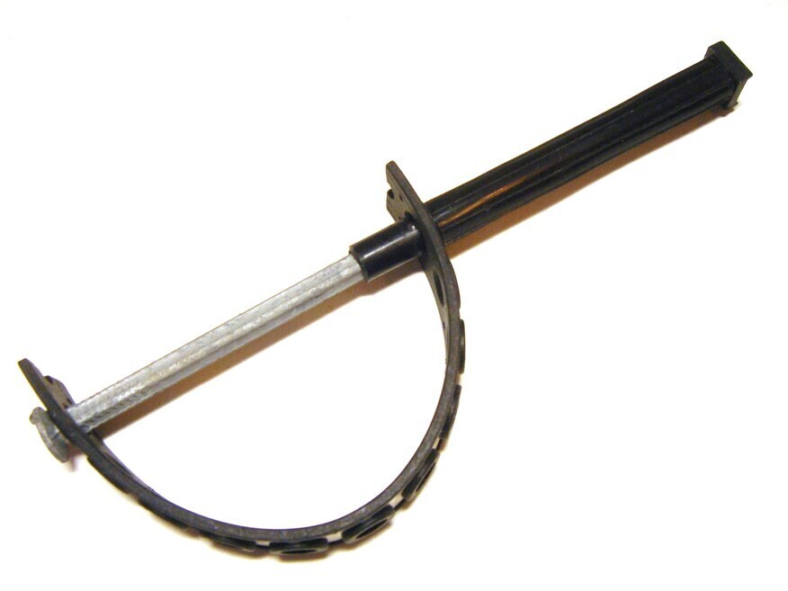 <p>
	Куплю дистанционные фиксаторы SO 71, Ensto</p>
