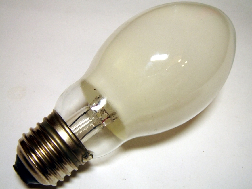 <p>
	Elavhõbelamp 50W, HQL De Luxe(MBF-U), Osram, 015132</p>
