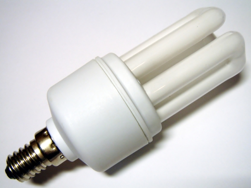 <p>
	Экономичная лампа 8 Вт, Osram Dulux® Value 8W/827/E14</p>
