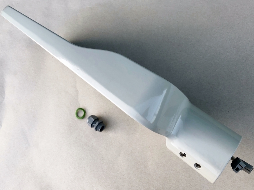 <p>
	Куплю <span style="color:#ff0000;">светодиодные</span> уличные светильники 60 Вт.</p>
