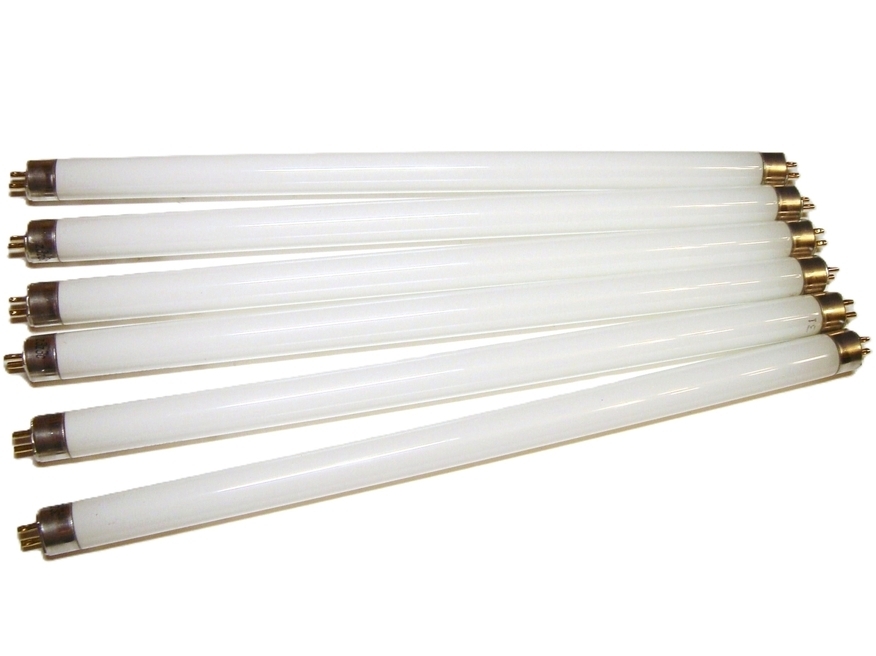 <p>
	Luminofoortoru 6 W, T5, L6W/640, Osram, 008899</p>
