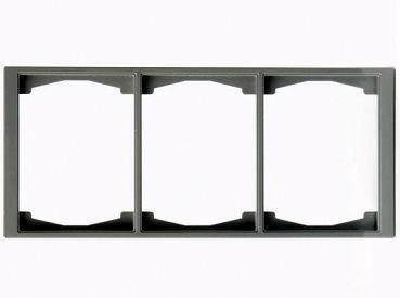 <p>
	3 - ная рамка ABB (серия - Impressivo), 1723F100-85</p>
