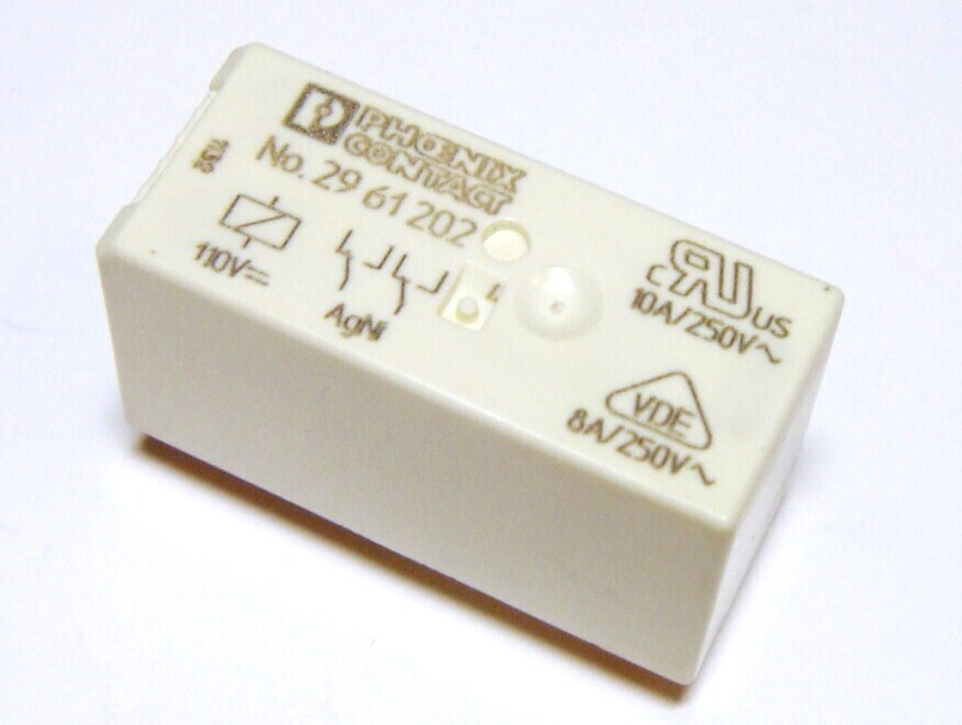 <p>
	Реле Phoenix Contact REL-MR-110DC/21-21, 2961202</p>
