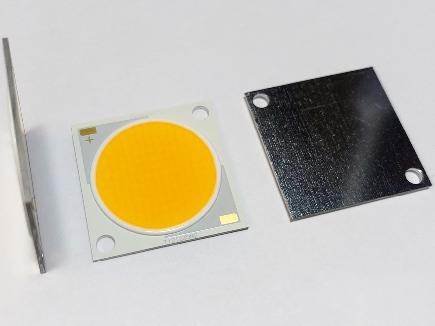 <p>
	Светодиодный модуль 37 Вт, Citizen, CLU048-1212C4-302M2M2-F1, T121230M2</p>
