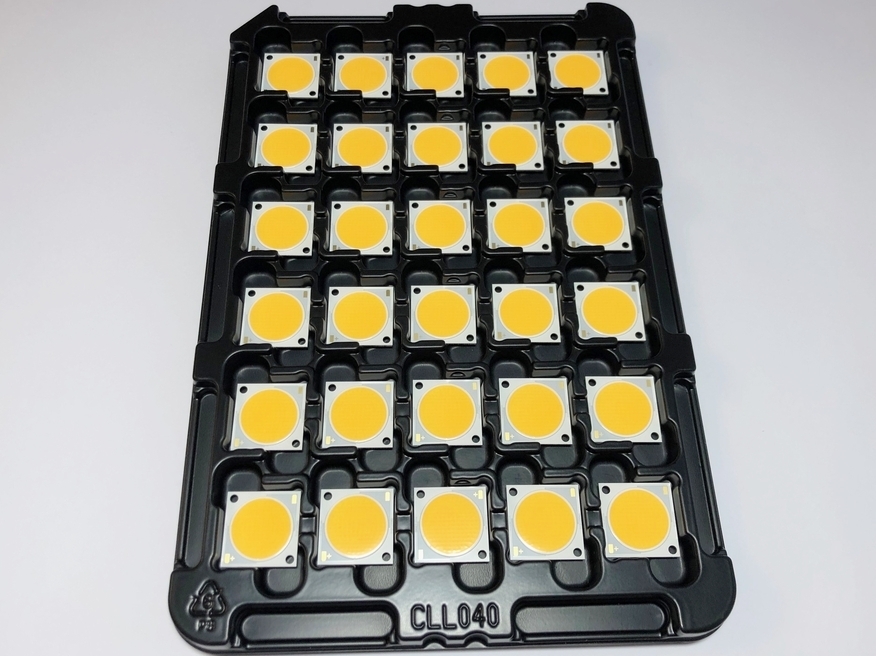 <p>
	Светодиодный модуль 37 Вт, Citizen, CLU048-1212C4-352M2M2-F1, T121235M2</p>
