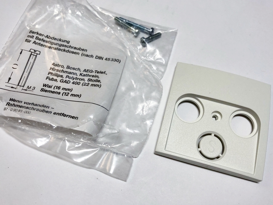 <p>
	Центральная плата Berker (серия - S.1), 12031909 для TV/R/SAT розеток</p>
