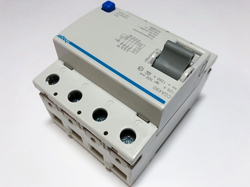 <p>
	Rikkevoolukaitse 3-faasiline 125 A, <span style="color:#ff0000;">500mA(0,5A)</span>, Hager, CGA490, 167116</p>
