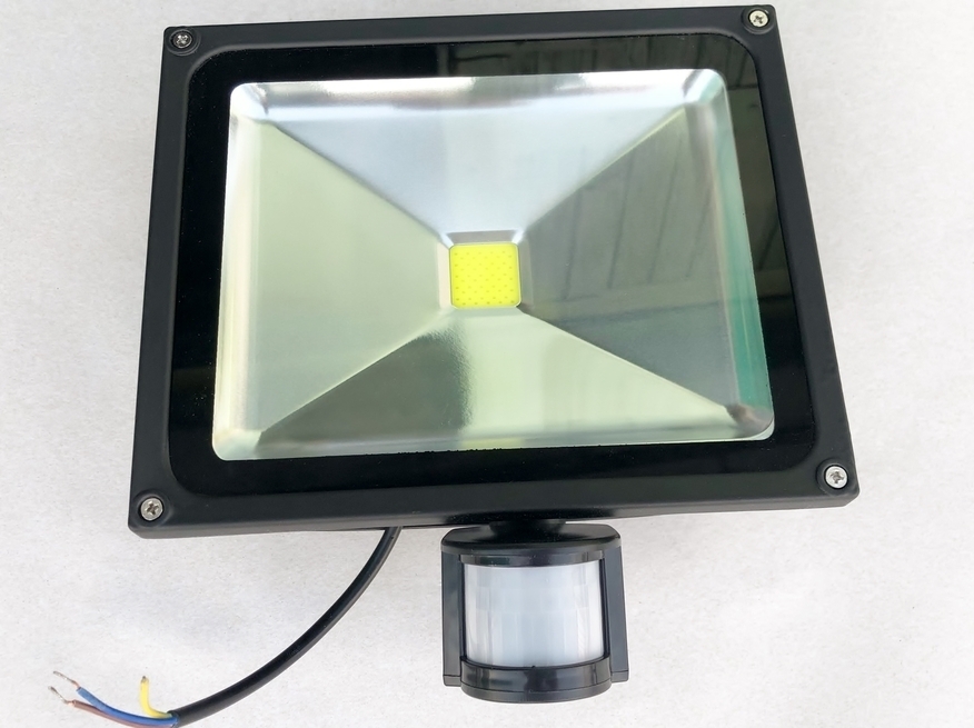 <p>
	<span style="color: #ff0000">LED</span> prozektor 30 W, NL-F-30W-I, Pluvo, liikumisanduriga</p>
