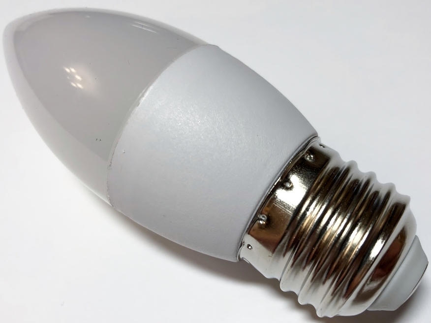 <p>
	LED lamp 5,5W=40W, E27, Pled, C37, Pluvo</p>
