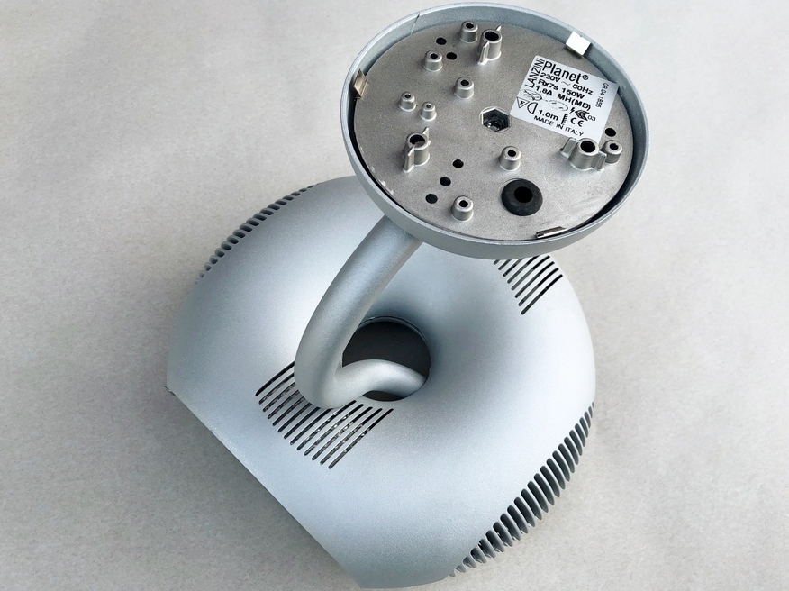 <p>
	Светильник 150 Вт, Planet, Lanzini, 61917</p>
