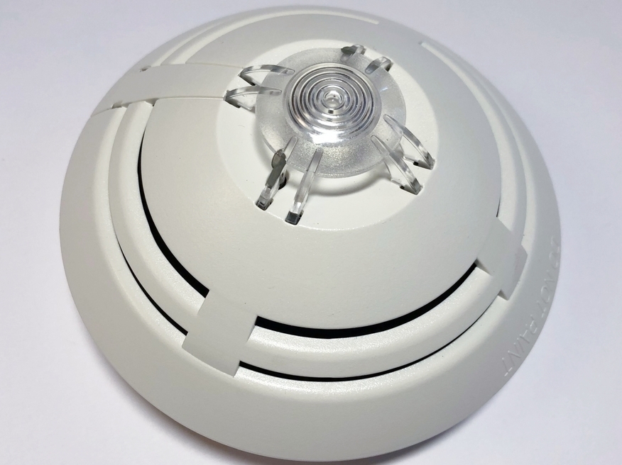 <p>
	Оптический дымовой датчик Esser, IQ8Quad O-802371</p>
