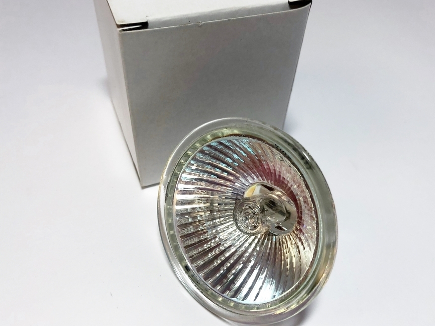 <p>
	Halogeenlamp 20W, 12V, 36°, Realite</p>
