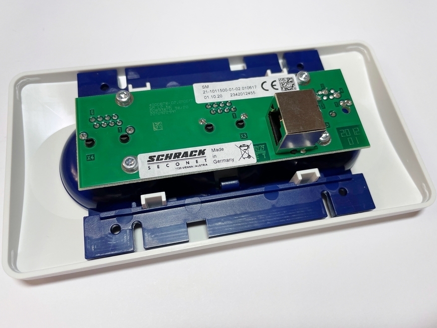 <p>
	Ühendusmoodul SM, FC010300, Schrack Seconet, 21-1011500-01-02.010617</p>
