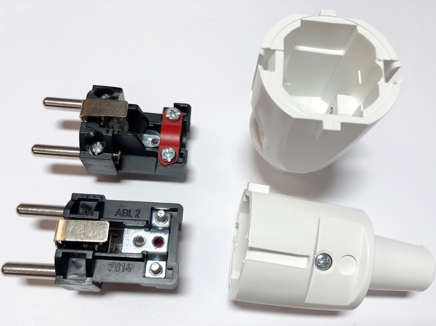 <p>
	Pistik maandusega ABL Sursum, 1418080</p>
