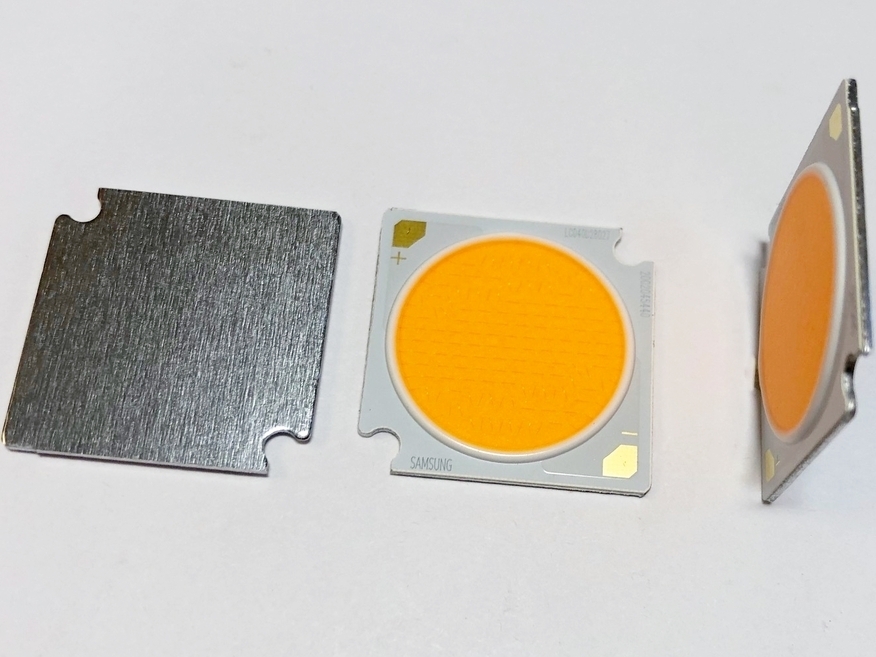 <p>
	Светодиодный модуль 40 Вт, Samsung, SPHWHAHDNK25YZW2D2, YZW2D2, LC040D28027</p>
