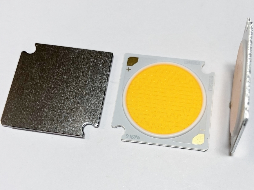 <p>
	Светодиодный модуль 40 Вт, Samsung, SPHWHAHDNK25YZV2D2, YZV2D2, LC040D28030</p>
