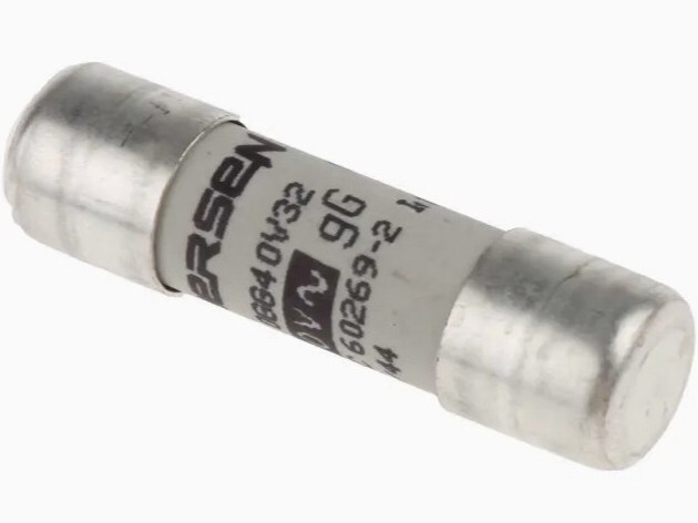 <p>
	Sulavkaitsmed 10A, Ø10x38mm</p>
