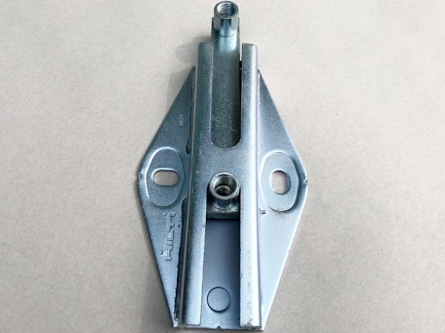 <p>
	Topeltvõllkinniti MRG-D6, Hilti, 334131</p>
