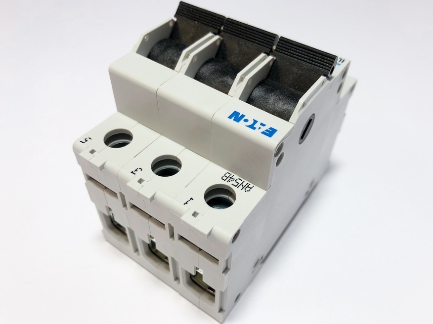 <p>
	Moodul-kanglüliti 3-faasiline 125A, IL1253, Eaton, 142834</p>
