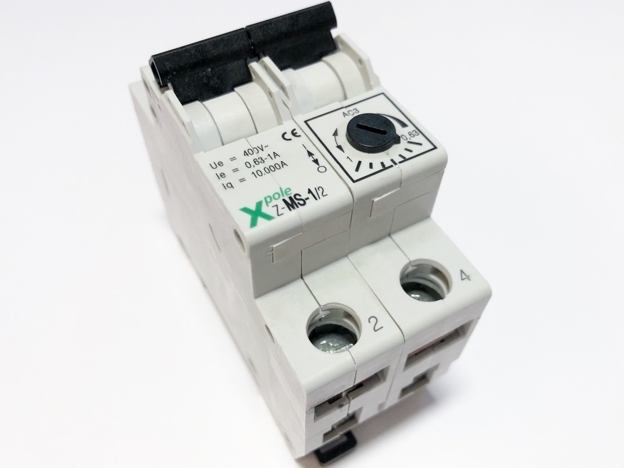 <p>
	Mootorikaitselüliti 1-faasiline 0,63 - 1A, Moeller, Z-MS-1,0/2, 248393</p>
