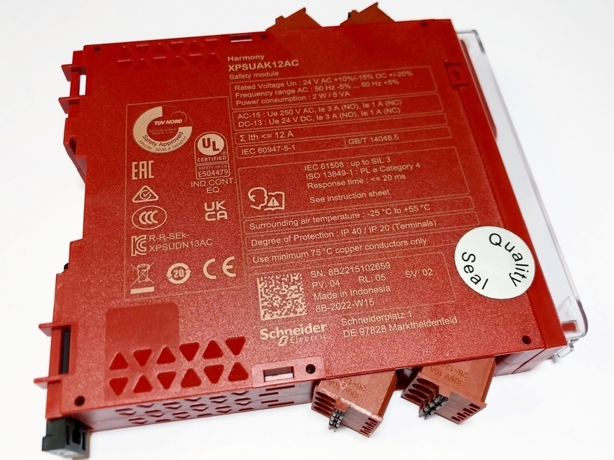 <p>
	Turvarelee XPSUAK12AC, Harmony, Schneider Electric, 960164</p>
