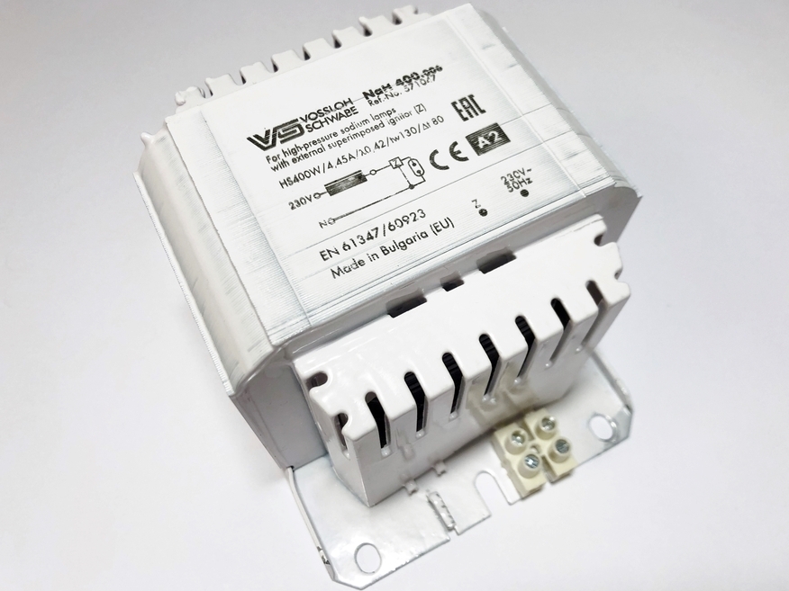 <p>
	Ballast 400 W, Vossloh Schwabe, NaHJ 400.006, 571047</p>
