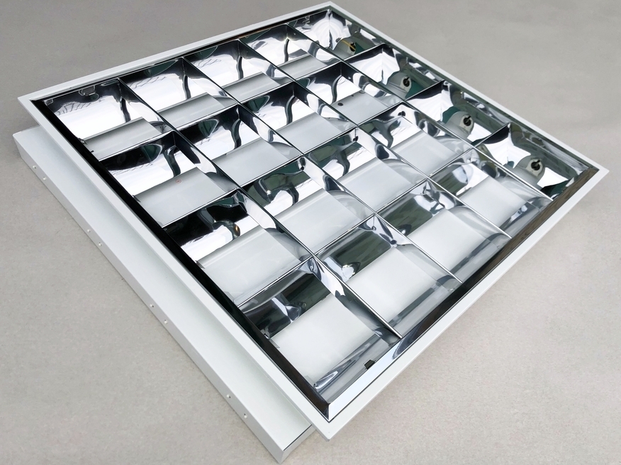 <p>
	Светильник 4 x 18 Вт, IN-RE418W-01, Innovo</p>
