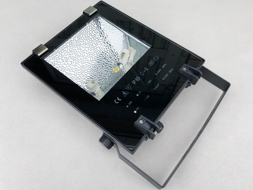 <p>
	Прожектор 150 Вт, OMS, uCPN W/P ASY MD/SD 1150 CCG B05, Unolux, H020AA0005</p>
