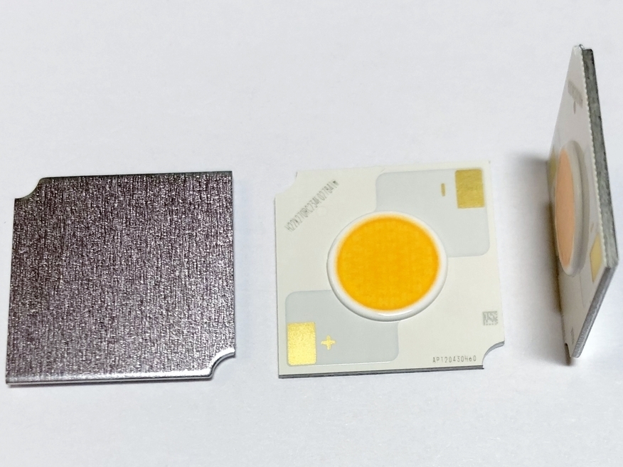 <p>
	LED moodul 25 W, Citizen, CLU713-1204E1-303H6X3, AP120430H60</p>
